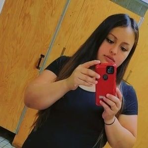 Meet your Posher, Yesi